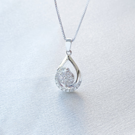 Diamond Swirl Pendant in 18K White Gold #399
