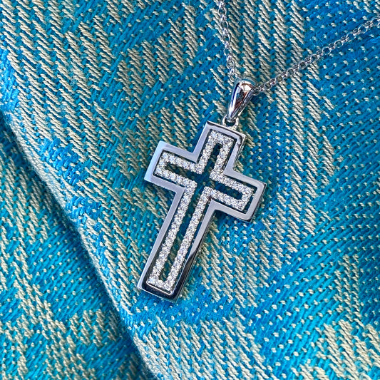 Diamond Cross Pendant in 18K White Gold #221