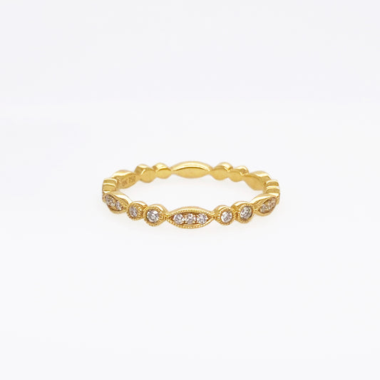(SOLD) Mini Diamond Ring in 18K Yellow Gold #186