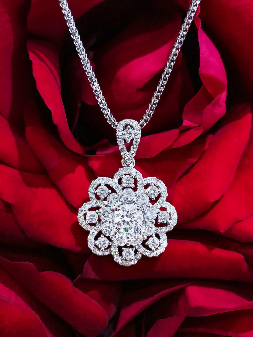 18KW Diamond Flower Pendant#375